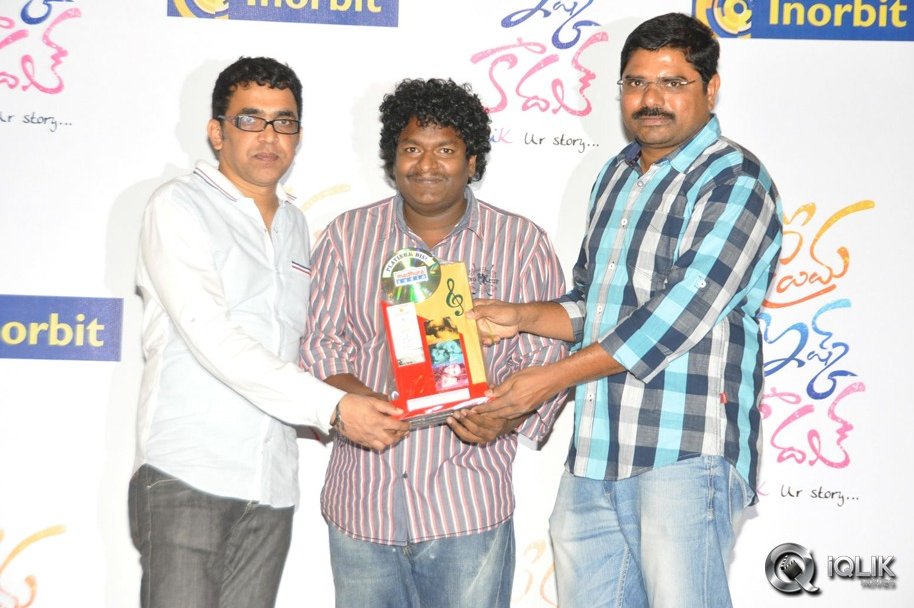 Prema-Ishq-Kaadhal-Platinum-Disc-Function